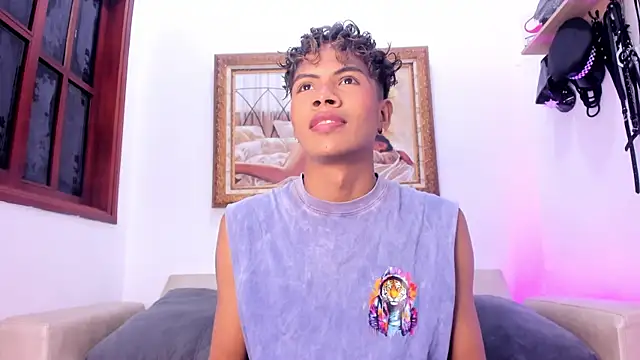 Cuteboyhenrik os online show from July 2026 06:59:02 PM