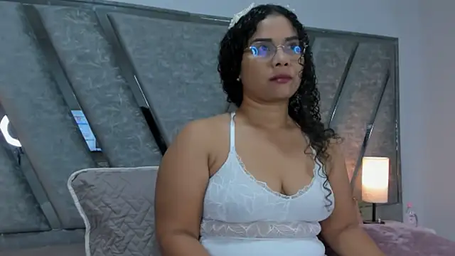 Carla fox  online show from July 2026 08:33:02 PM