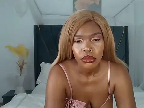 Queenb 2 online show from July 2026 12:18:02 PM