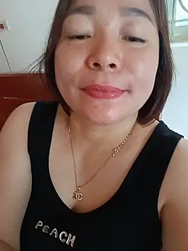 Snapshot of Mi-Chinn chatting on July 2026 01:51:02 AM Mi-Chinn online show from July 2026 01:51:02 AM