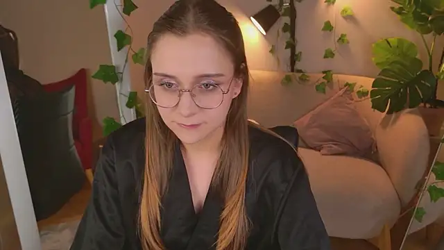 HollyWheeler online show from July 2026 09:10:01 PM