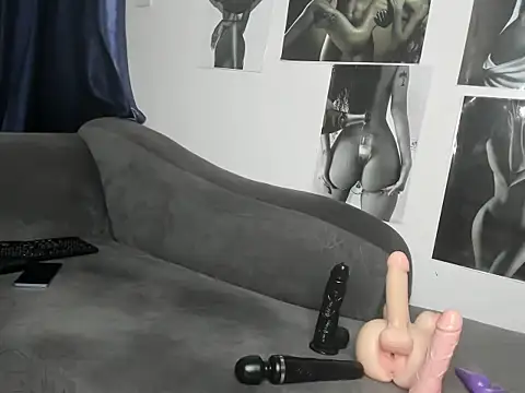 tinydolll online show from July 2026 02:09:01 AM