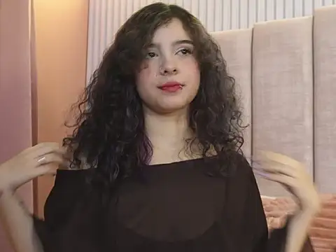 Snapshot of naira_velvett chatting on July 2026 05:02:01 AM naira velvett online show from July 2026 05:02:01 AM
