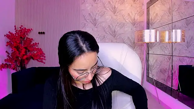 Emilyy parker  online show from July 2026 07:38:01 PM