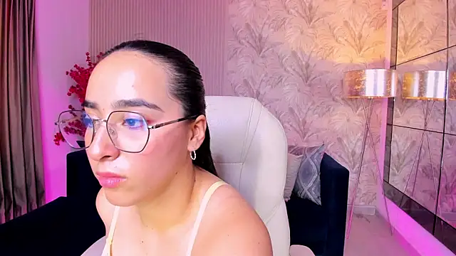 Emilyy parker  online show from July 2026 07:19:02 PM