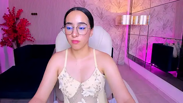 Emilyy parker  online show from July 2026 07:08:02 PM