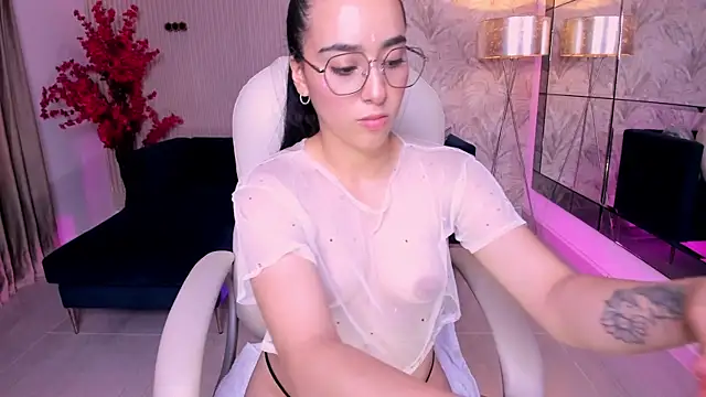 Emilyy parker  online show from July 2026 06:54:02 PM