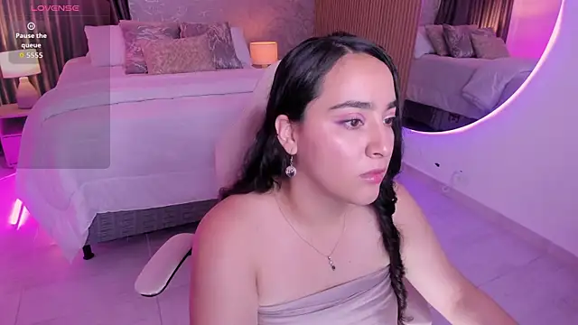 Viiolet rosee online show from July 2026 07:16:01 PM