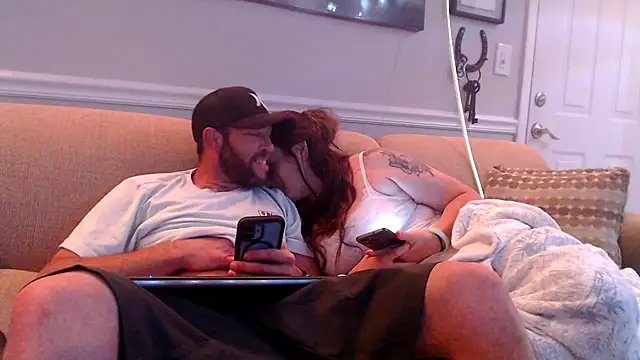 Snapshot of Playful_Pair0924 chatting on July 2026 07:04:02 AM Playful Pair0924 online show from July 2026 07:04:02 AM