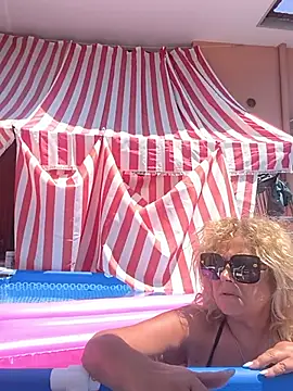 Quinsexx online show from July 2026 11:15:02 AM