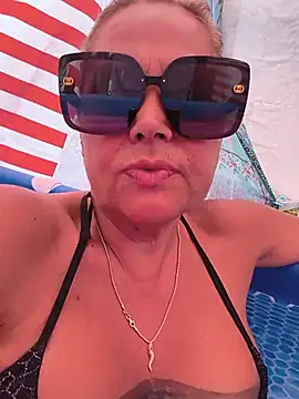 Quinsexx online show from July 2026 11:17:02 AM