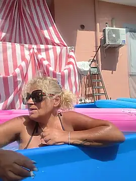 Quinsexx online show from July 2026 12:36:02 PM