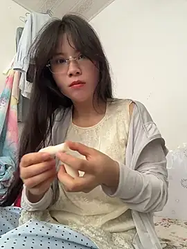 qianqian2026 online show from June 2026 02:12:02 AM