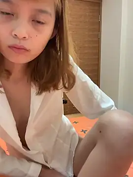 yangyang520-18girl online show from July 2026 12:48:02 PM