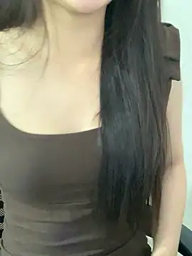 Lilie22 online show from July 2026 03:36:01 PM