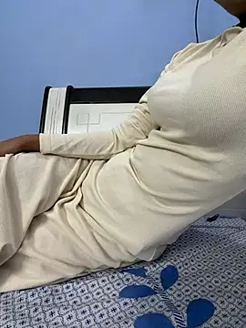 Muskan alveera18 online show from July 2026 07:57:01 AM