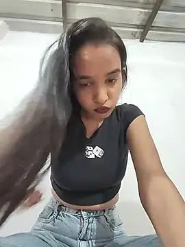Naysha104 online show from July 2026 05:18:02 PM
