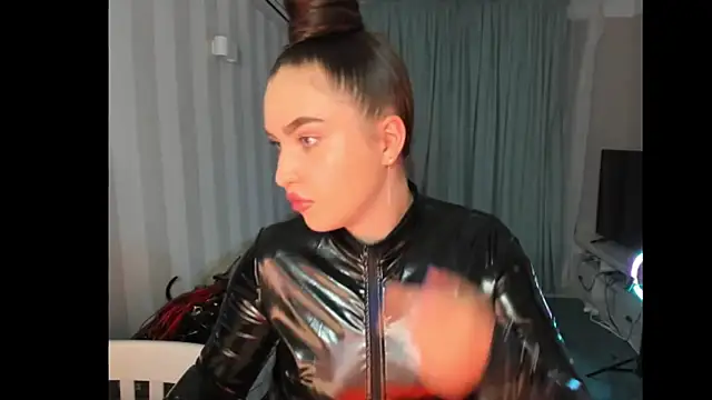 LatexDominatrix online show from July 2026 07:07:02 PM