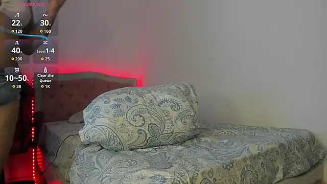 kitten danna  online show from July 2026 04:59:02 AM