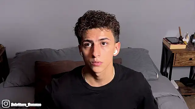 Snapshot of salvatore_romanoo chatting on July 2026 05:25:02 AM salvatore romanoo online show from July 2026 05:25:02 AM
