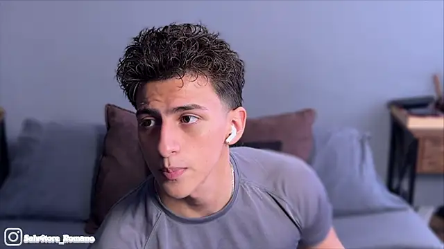Snapshot of salvatore_romanoo chatting on July 2026 05:27:01 PM salvatore romanoo online show from July 2026 05:27:01 PM