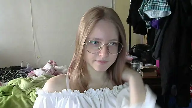 WinifredLunney online show from July 2026 05:33:02 AM