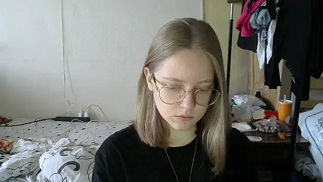 WinifredLunney online show from July 2026 05:10:02 AM