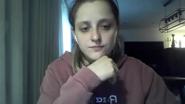 LeaWetGirl online show from July 2026 05:39:01 PM