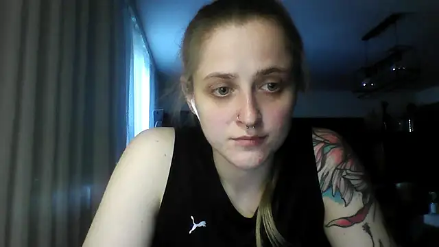 LeaWetGirl online show from July 2026 06:02:02 PM