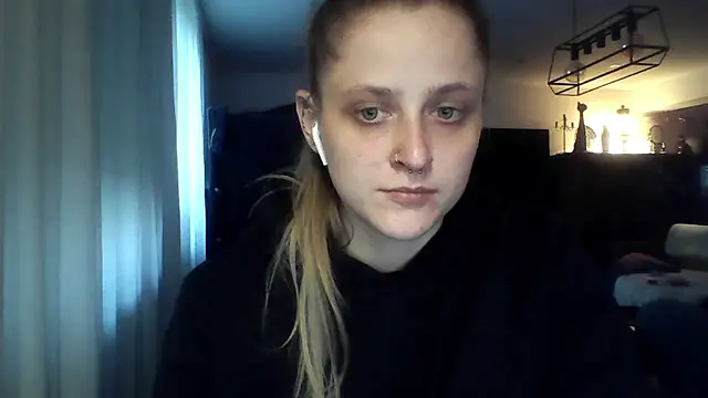 LeaWetGirl online show from July 2026 06:31:01 PM