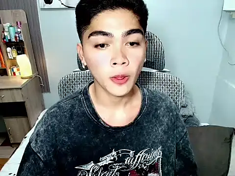 ItsKenny online show from July 2026 12:02:02 AM