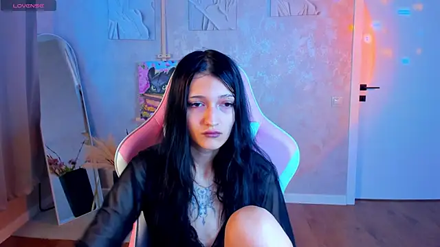 Emily Carteri online show from July 2026 12:58:01 AM