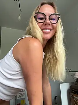Snapshot of michele_nolimi chatting on June 2026 08:26:01 AM michele nolimi online show from June 2026 08:26:01 AM