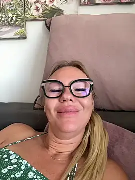 Snapshot of michele_nolimi chatting on July 2026 09:01:01 AM michele nolimi online show from July 2026 09:01:01 AM