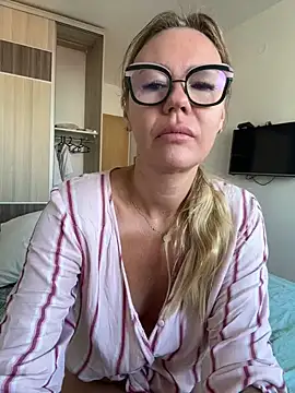 Snapshot of michele_nolimi chatting on July 2026 07:39:01 AM michele nolimi online show from July 2026 07:39:01 AM