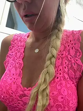 Snapshot of michele_nolimi chatting on July 2026 10:02:01 AM michele nolimi online show from July 2026 10:02:01 AM