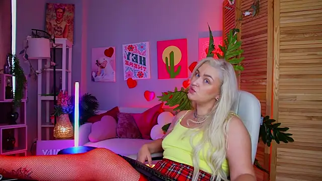 AmelieRowan online show from July 2026 08:18:02 AM