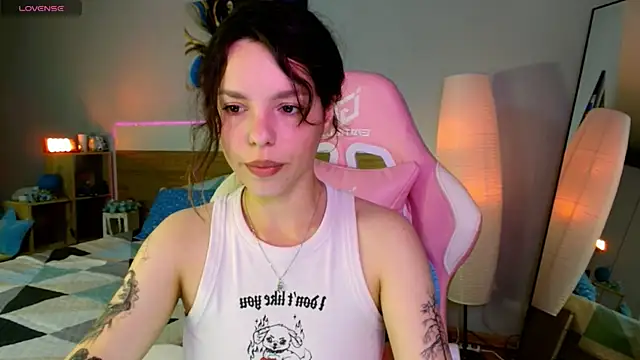 Snapshot of Maya_Campbell chatting on July 2026 01:41:02 AM Maya Campbell online show from July 2026 01:41:02 AM