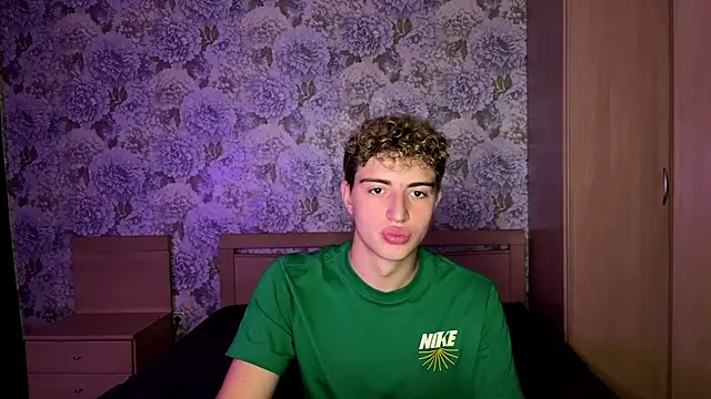 AlfredSweet online show from July 2026 09:03:01 AM