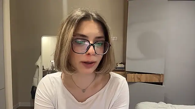 AnnaVelvetFire online show from July 2026 07:10:02 PM
