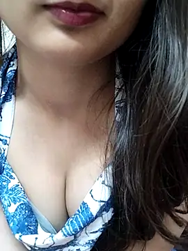 Miss  Malaika girl online show from July 2026 04:26:01 AM