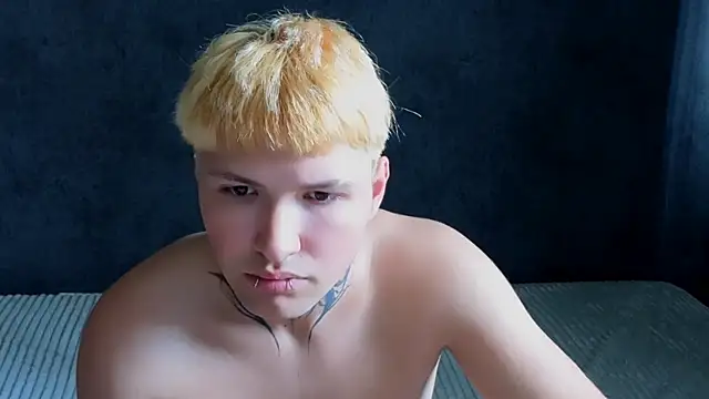 JonnyDarkk online show from July 2026 10:24:01 AM