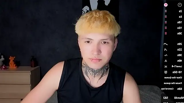 JonnyDarkk online show from July 2026 10:10:01 AM