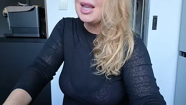 Snapshot of TammyJeann chatting on September 2025 03:01:02 PM TammyJeann online show from September 2025 03:01:02 PM