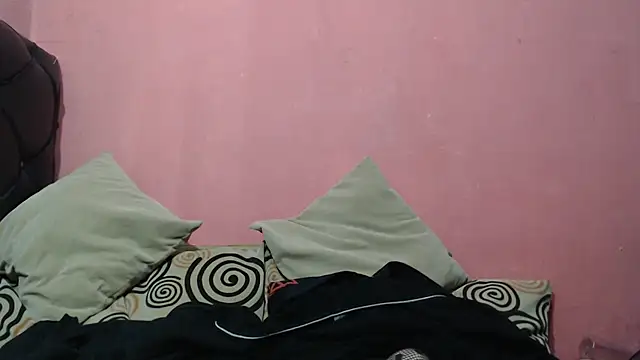 Snapshot of zafiroocat chatting on July 2026 01:03:01 AM zafiroocat online show from July 2026 01:03:01 AM