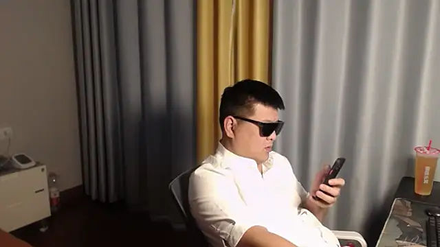 zhang1118 online show from July 2026 08:06:01 AM
