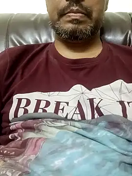 Aloneisbest online show from July 2026 06:01:02 PM