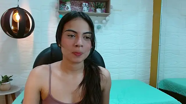 Jade Aitana online show from July 2026 08:15:02 PM
