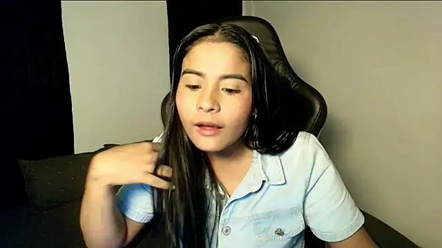 Kiara Naomi online show from July 2026 02:14:01 AM