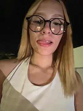 Snapshot of Lucy_lu01 chatting on July 2026 04:41:01 AM Lucy lu01 online show from July 2026 04:41:01 AM